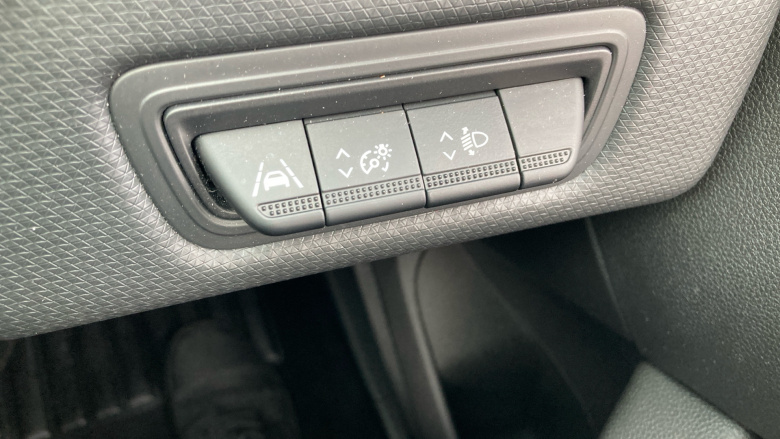 Renault Clio 1.0 TCe 90 Evolution 5dr Petrol Hatchback